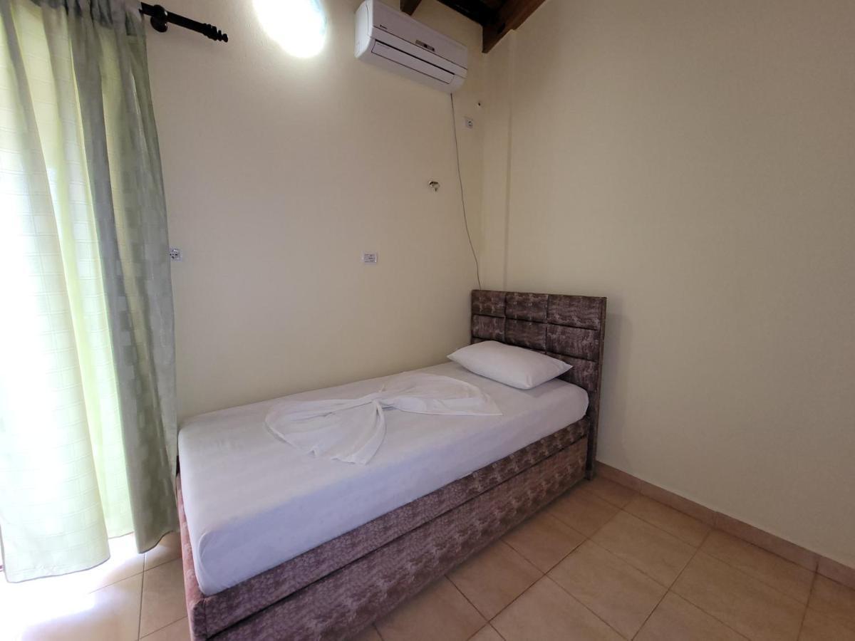 Apartments Luis คซามิล ภายนอก รูปภาพ