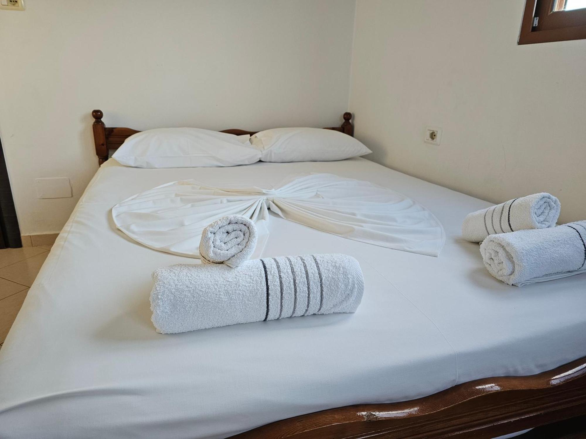 Apartments Luis คซามิล ภายนอก รูปภาพ