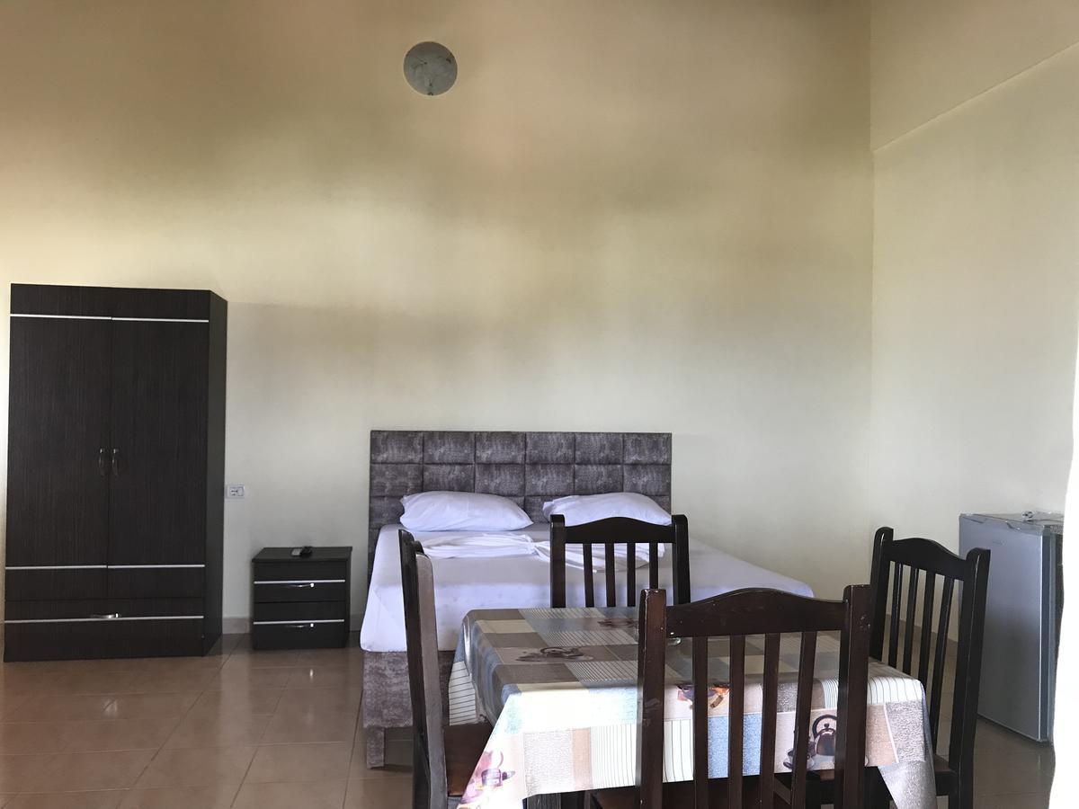 Apartments Luis คซามิล ภายนอก รูปภาพ