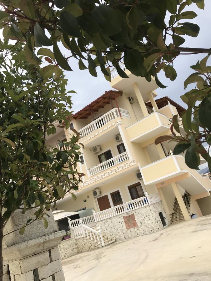 Apartments Luis คซามิล ภายนอก รูปภาพ