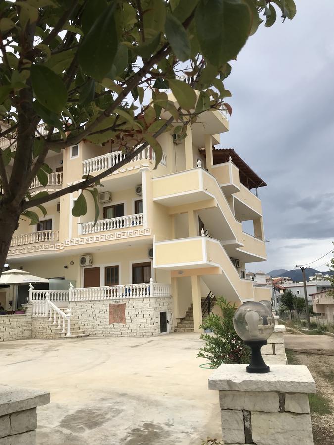 Apartments Luis คซามิล ภายนอก รูปภาพ